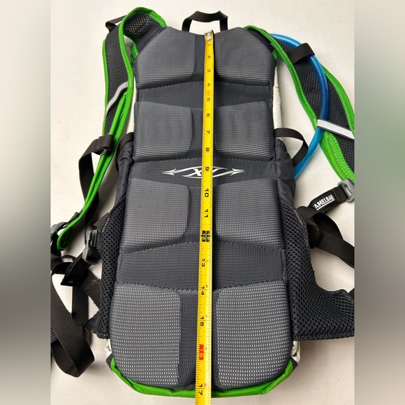 CamelBak Green and Black Hydration Pack - Picture 8 of 8